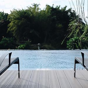 Riverawan Hotel